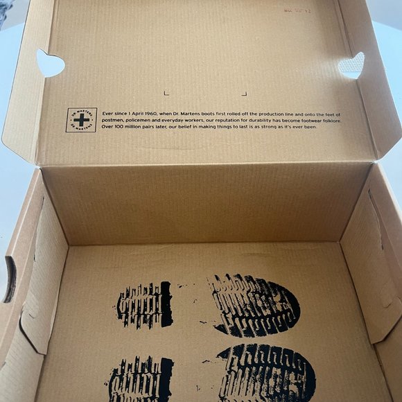 RARE DR MARTENS X MARK WIGAN MENS SIZE 10 BRAND NEW IN BOX main image 5